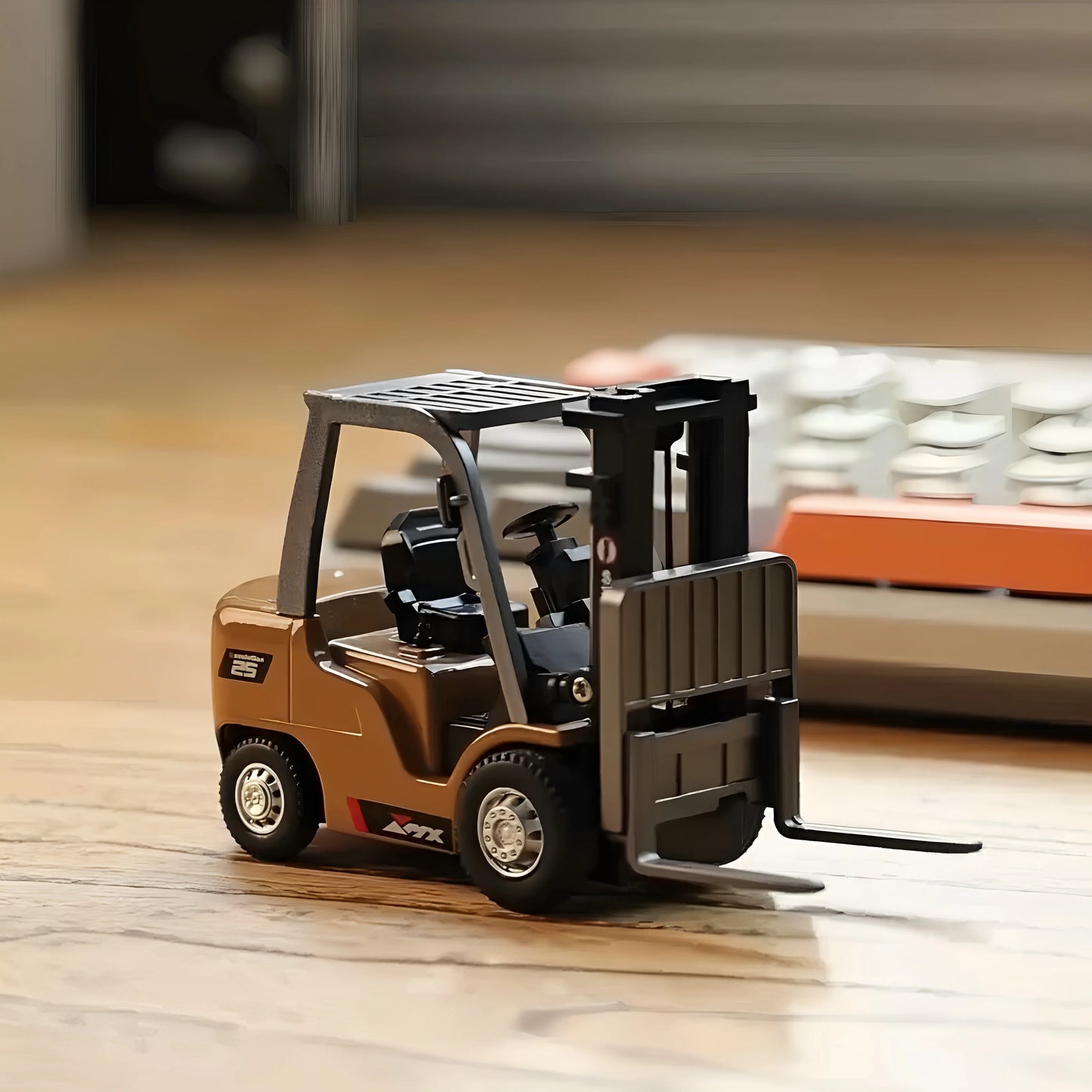 1/64 Remote-controlled alloy forklift Engineering vehicle Tabletop